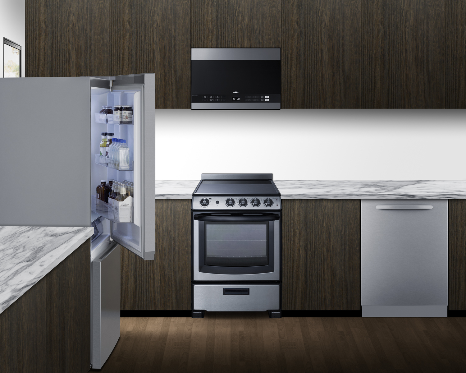 Frost-free ENERGY STAR certified bottom freezer refrigerator with icemaker in stainless steel and counter depth fit